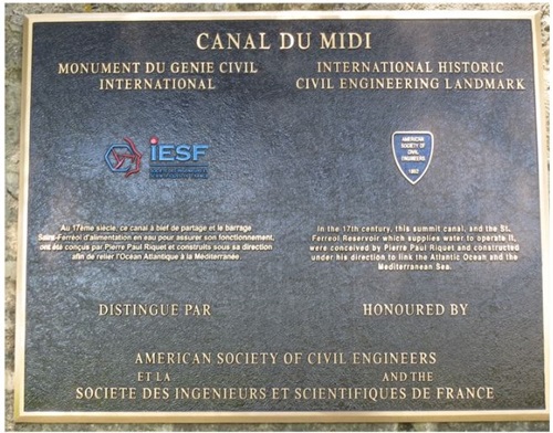 IMAGE CENTER ALT TEXT