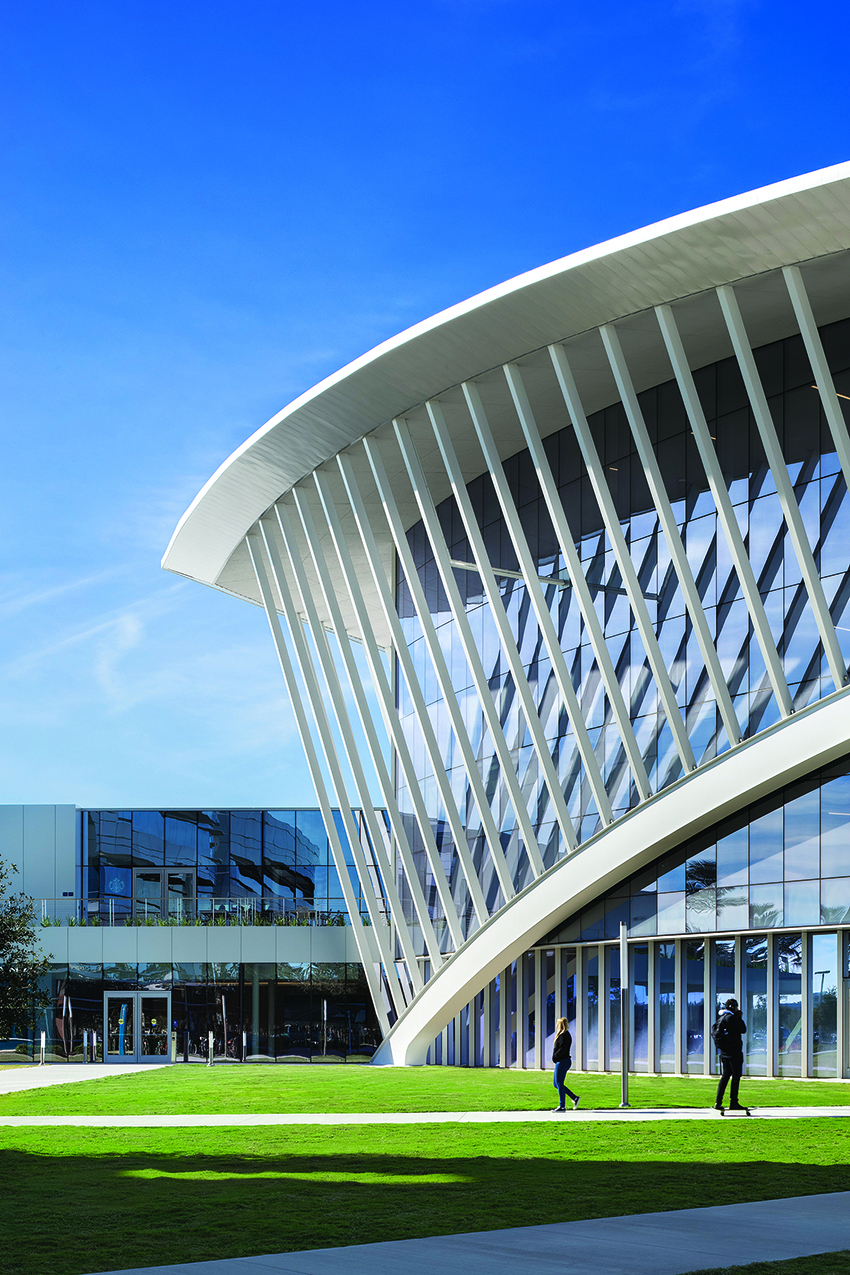 photo showing steel struts on the exterior of student union at Embry-Riddle University