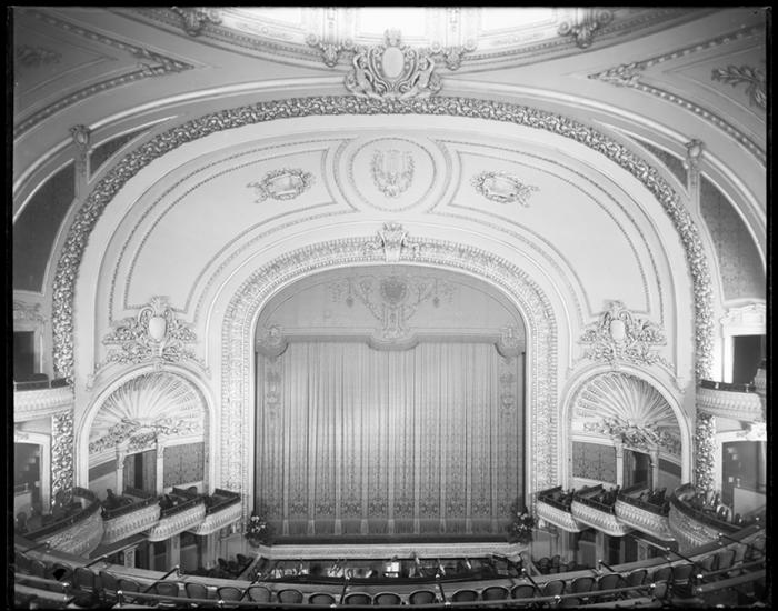 BLACK AND WHITE IMAGE OF STAGE