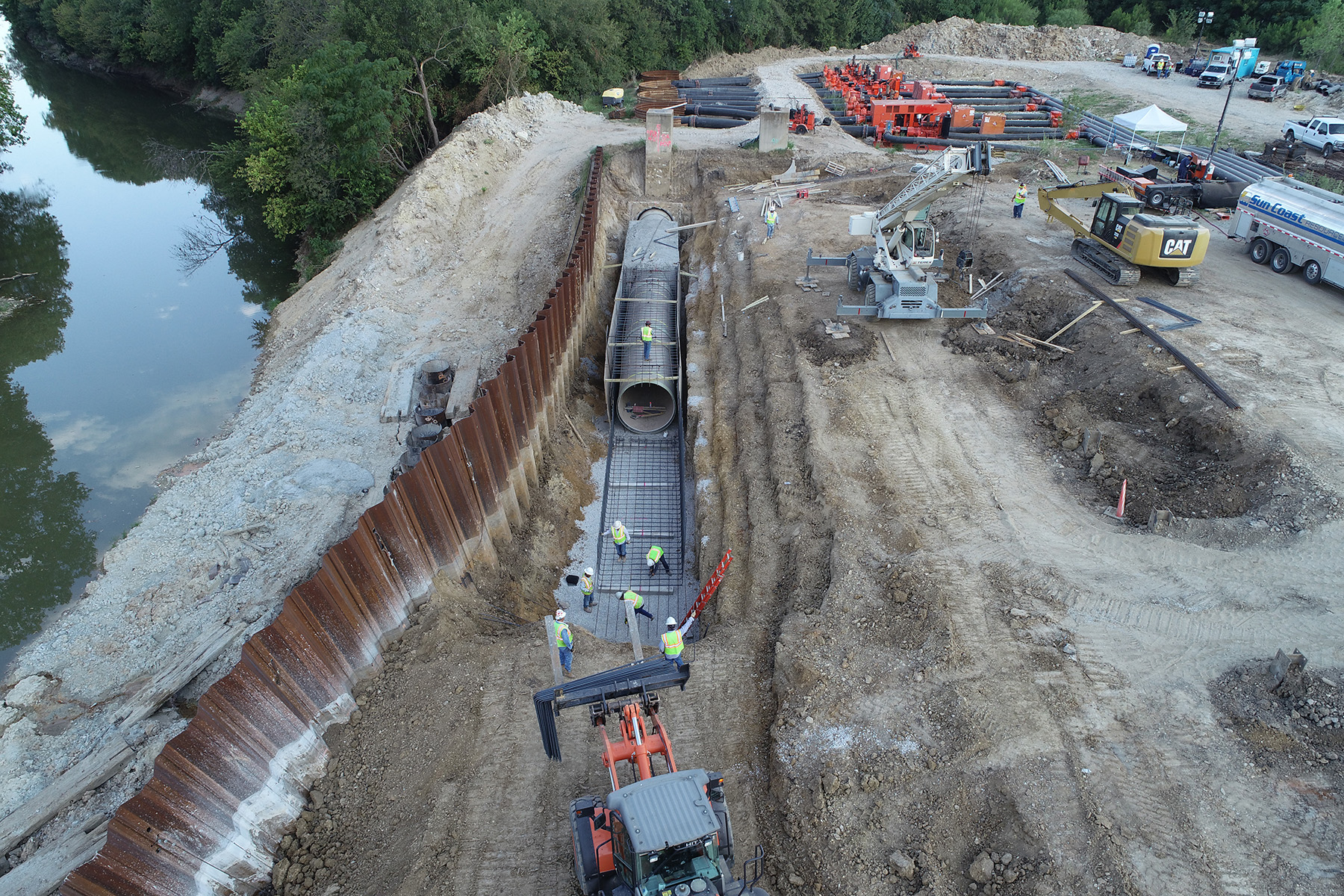 Photo shows how a crew repaired the damaged pipelines