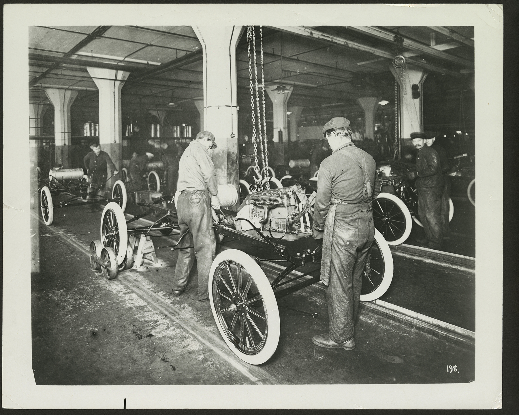 Assembly workers at the Ford Motor Co. Assembly Plant in Pittsburgh in 1913. (Courtesy of The Henry Ford)