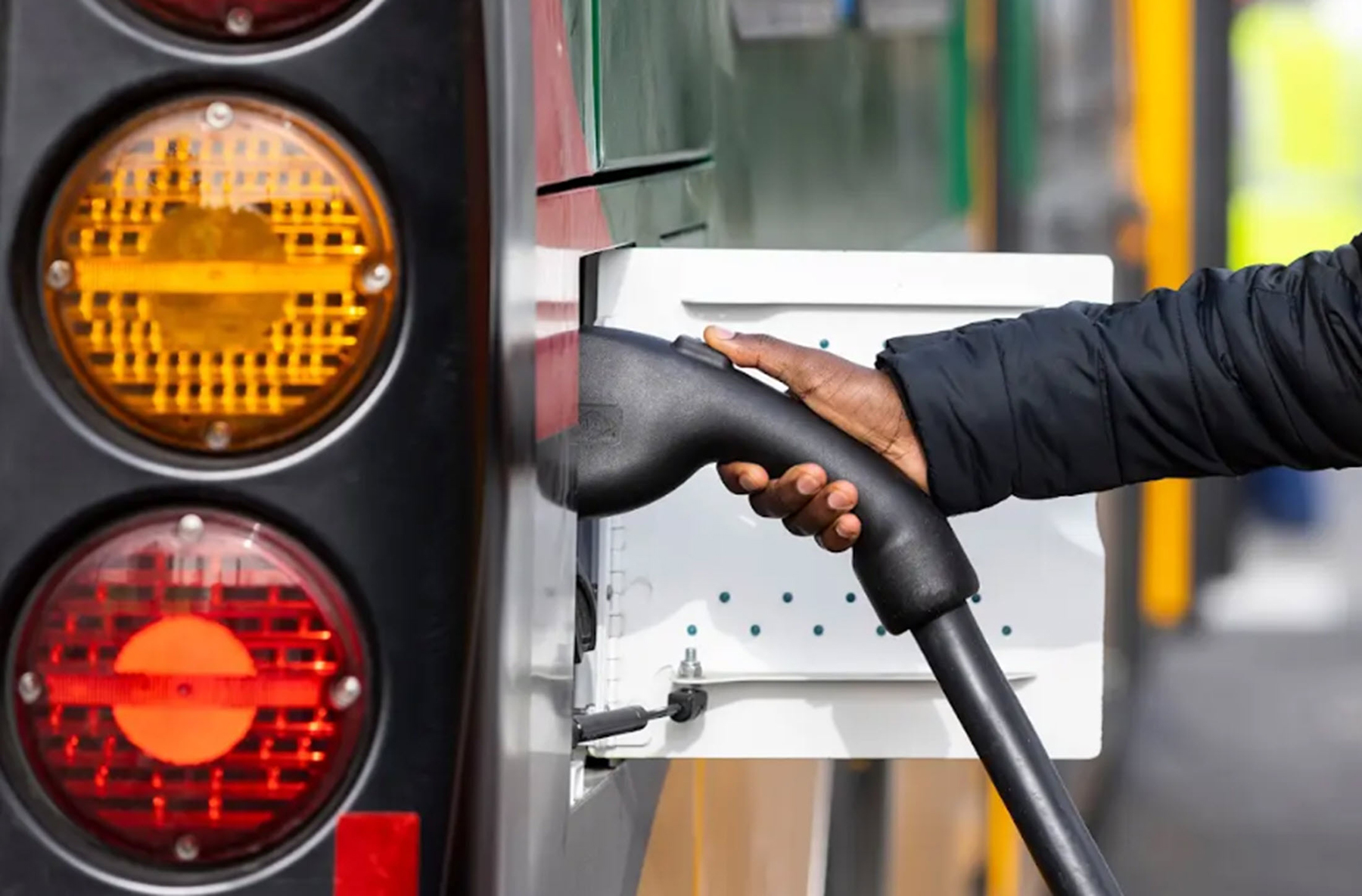 bus charges at a plug-in facility