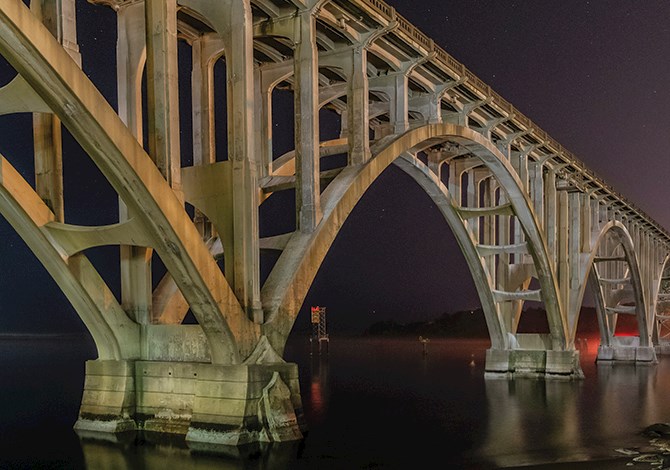 Yaquina Bay Bridge (Newport, Oregon)