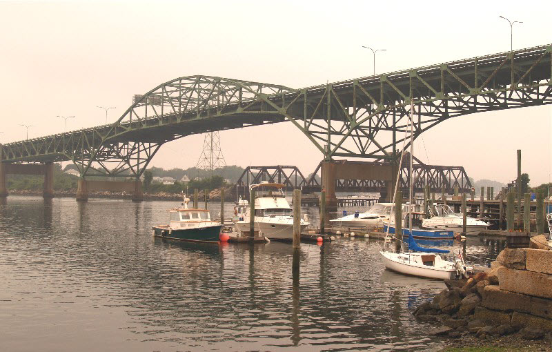 photo of Sakonnet Bridge