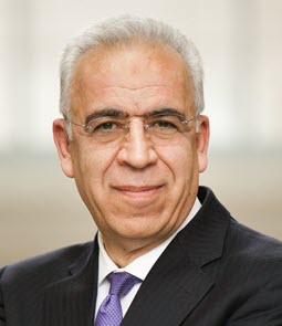 headshot of Hadavi