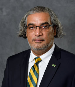 headshot of Haider