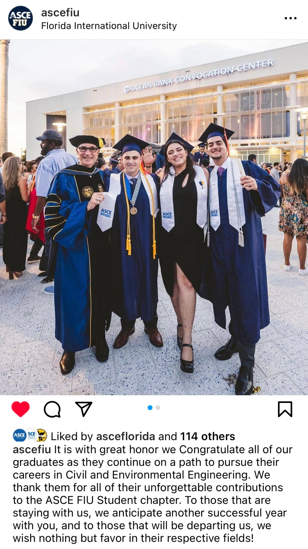 photo of FIU graduation
