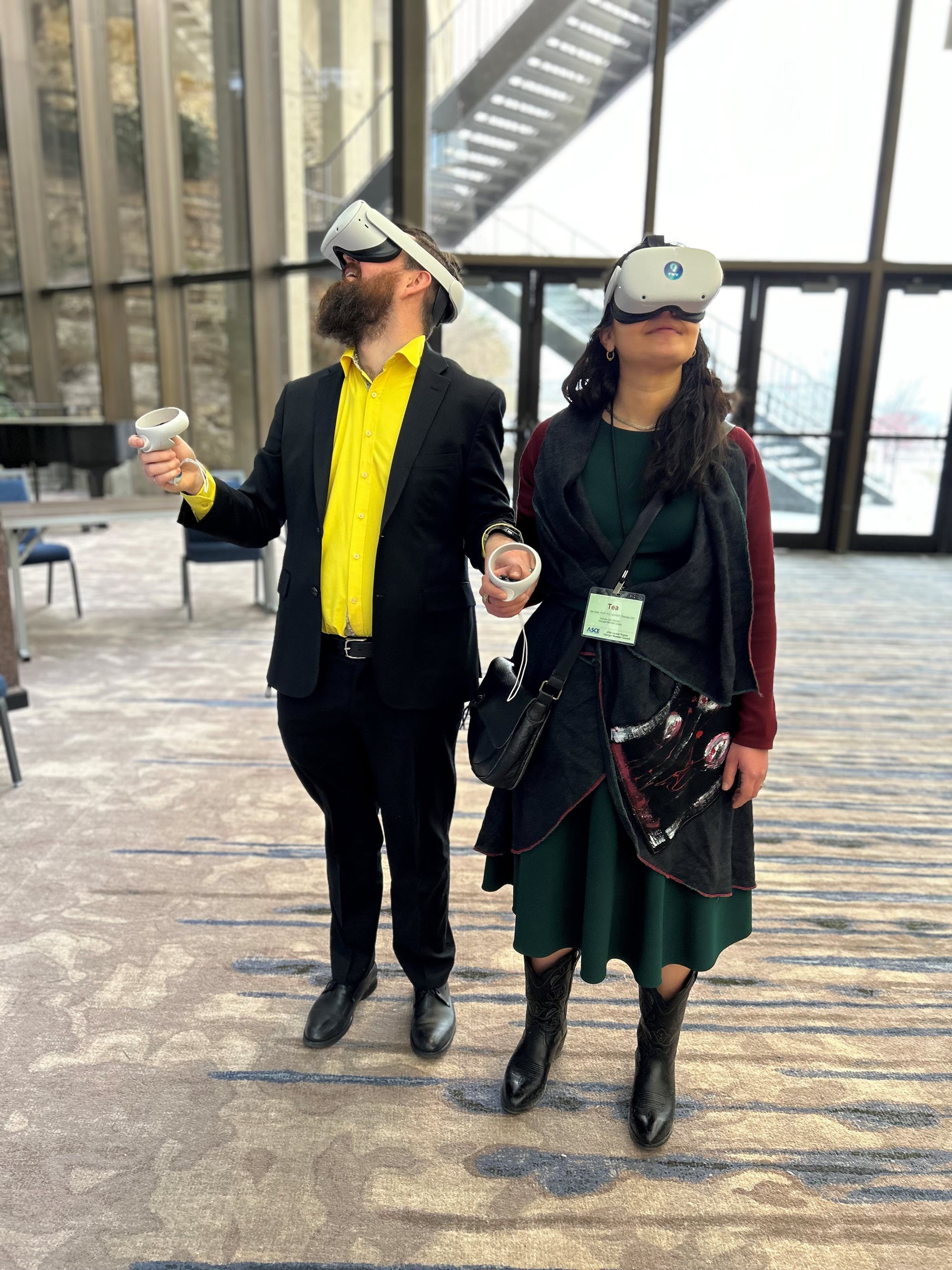 photo of Stephen and Tea Wood in VR