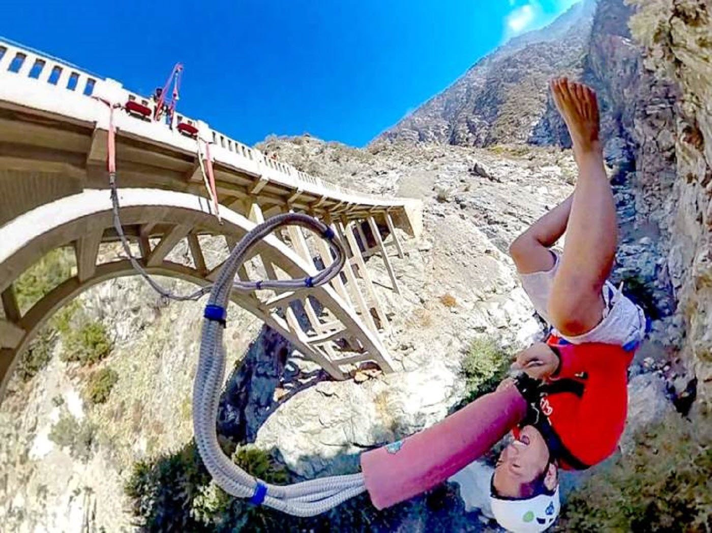 photo of bungee jumping