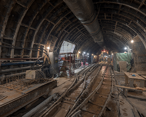 Underground tunnel excavation
