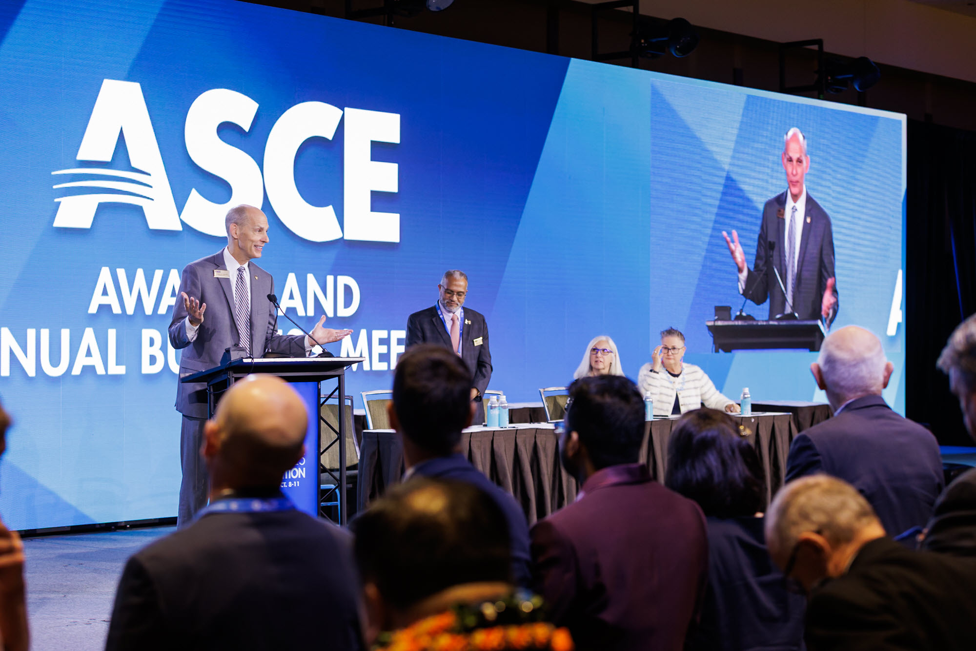 photo of Tom Smith speaking