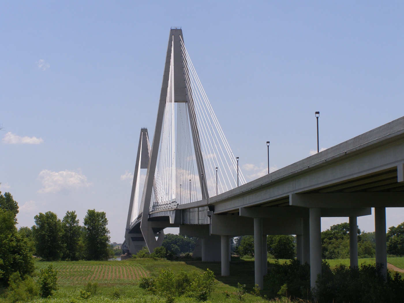 photo of William H. Natcher Bridge. 