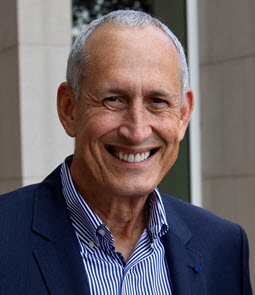 headshot of Pedro Alvarez