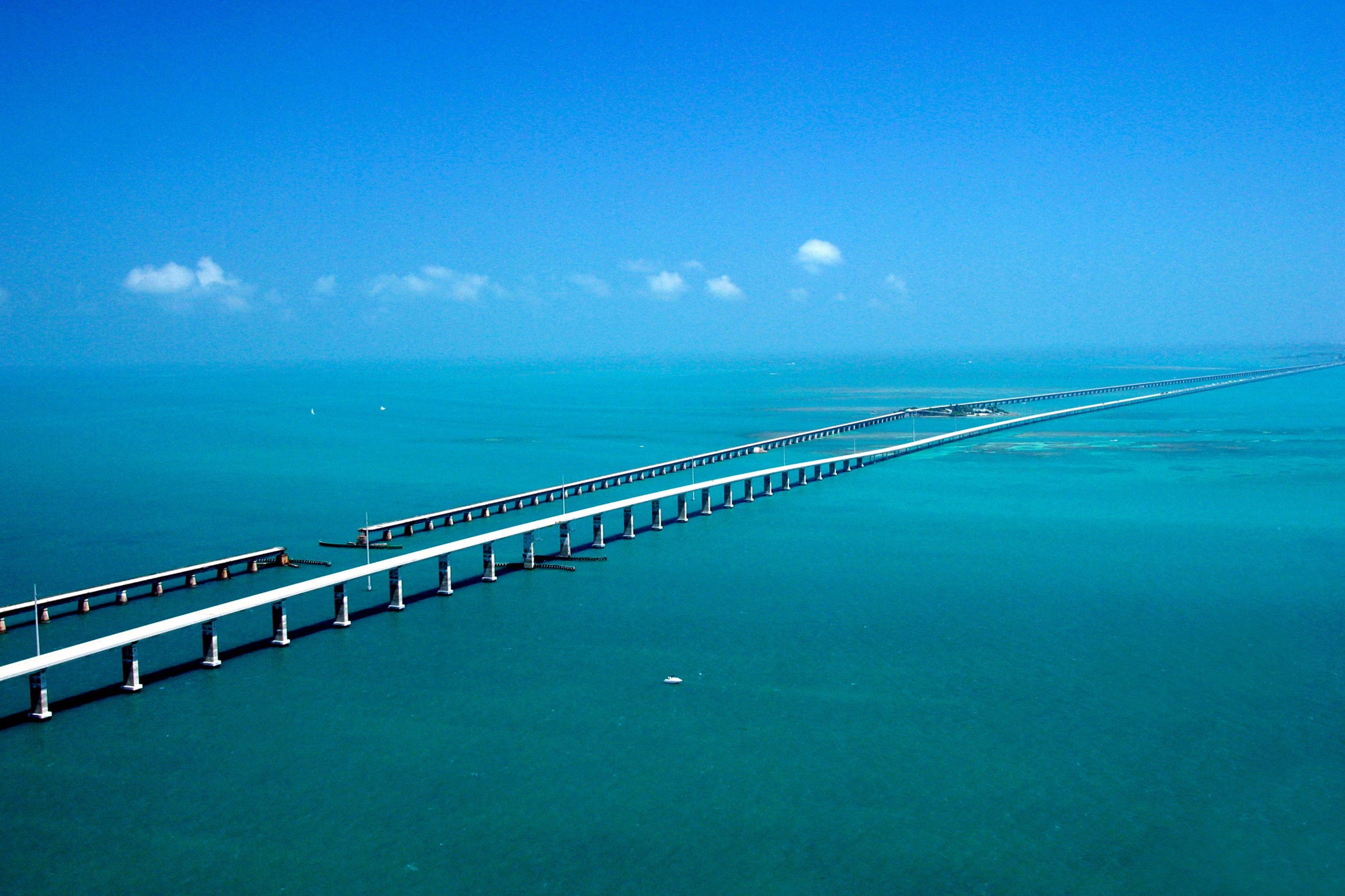 photo of Seven Mile Bridge: old bridge (top) and new bridge. Looking east. 