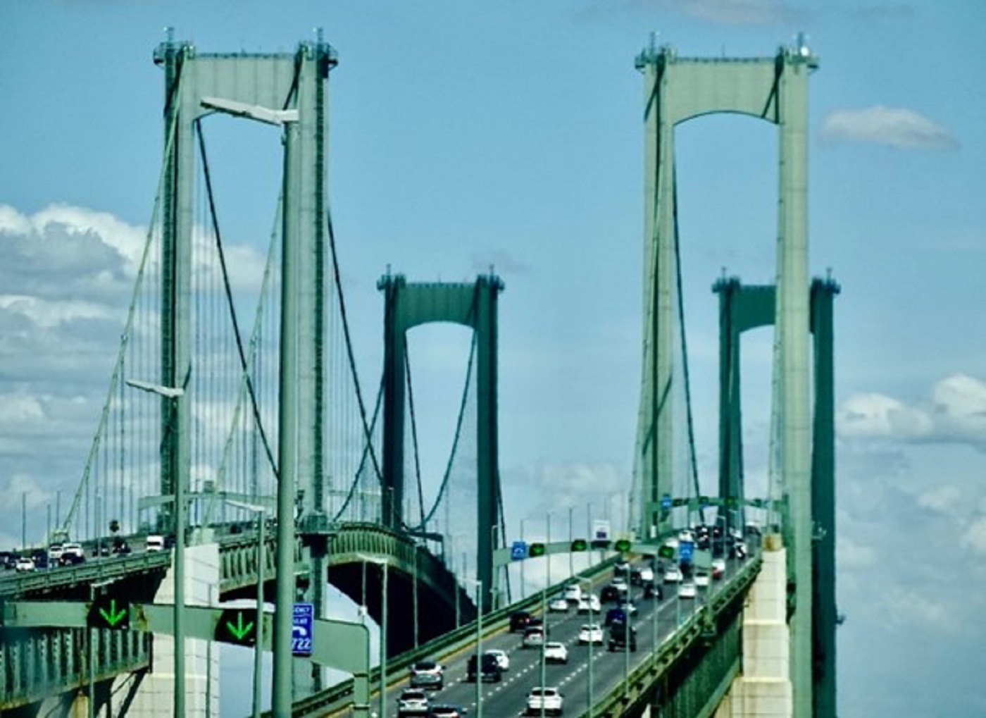 photo of the Delaware Memorial Bridge