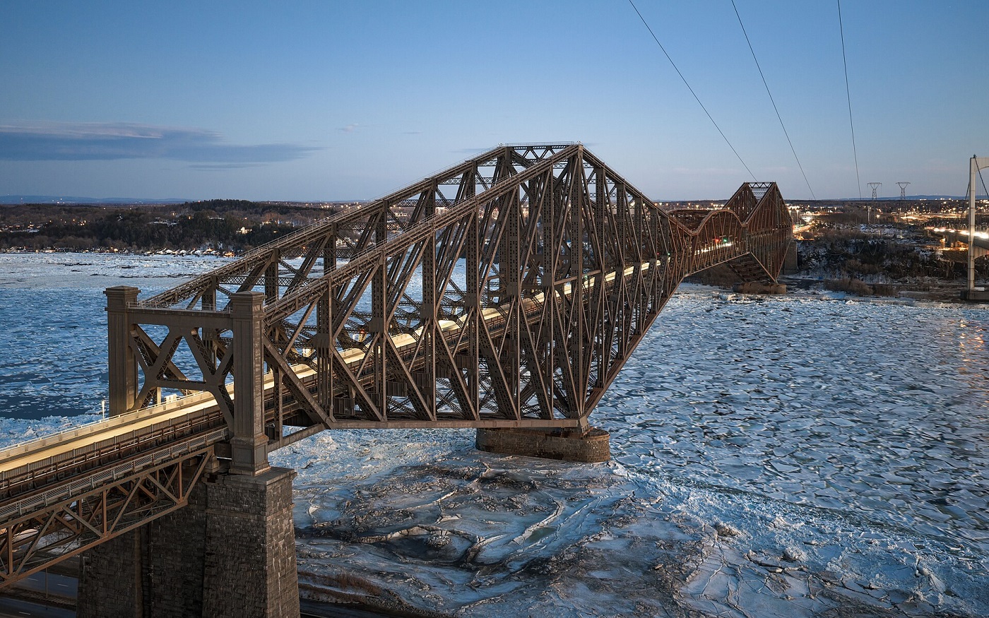 photo of Quebec Bridge