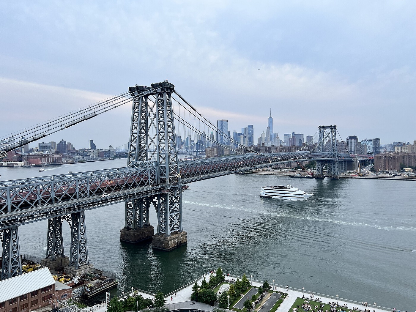 photo of Williamsburg Bridge