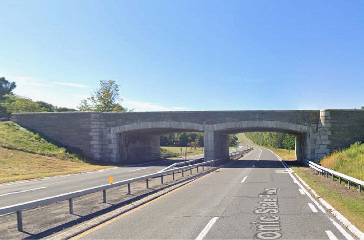 photo of Taconic Parkway stone-clad bridge crossing