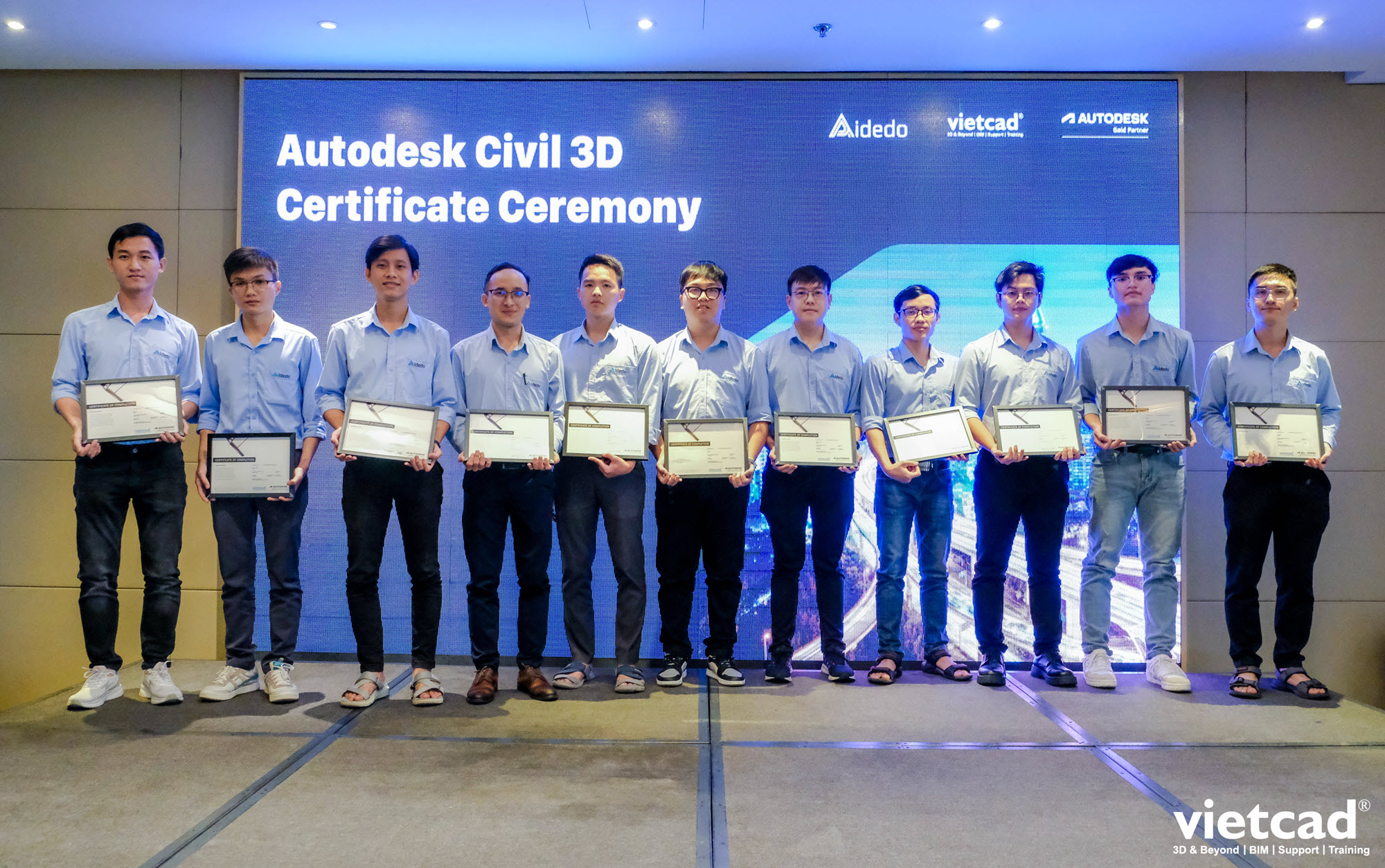 photo of Aidedo staff certificate recipients
